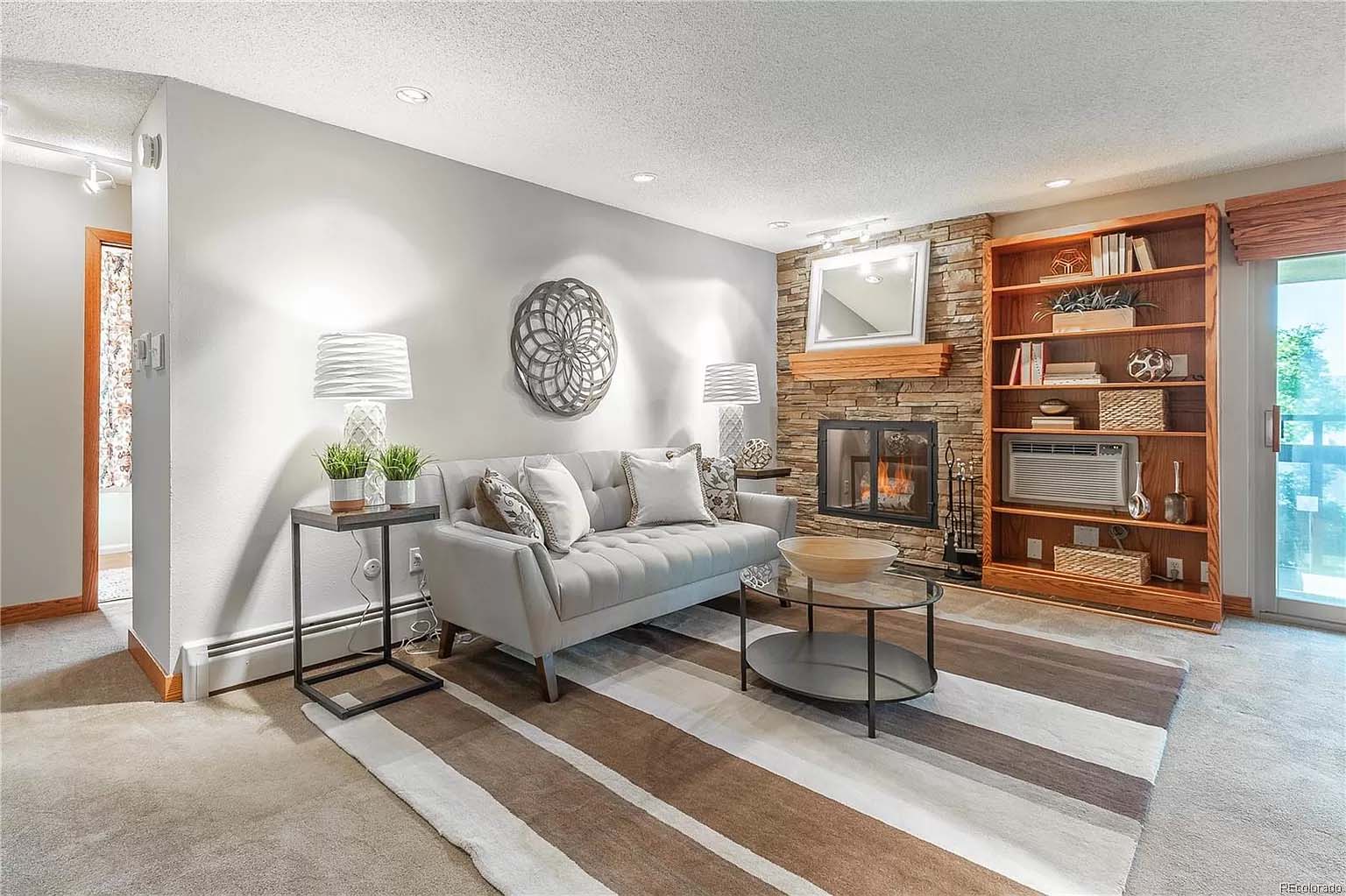1233 North Ogden Street - 511
